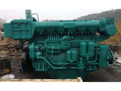 點擊查看詳細信息<br>標題：620馬力船機抽沙用 閱讀次數(shù)：1584