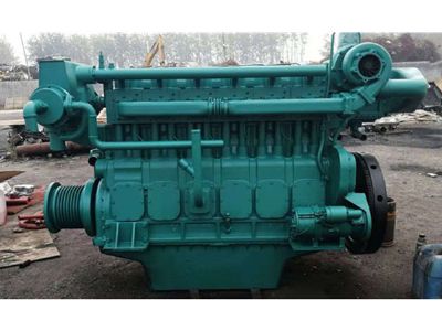 點擊查看詳細信息<br>標題：620馬力船機抽沙用 閱讀次數(shù)：1624